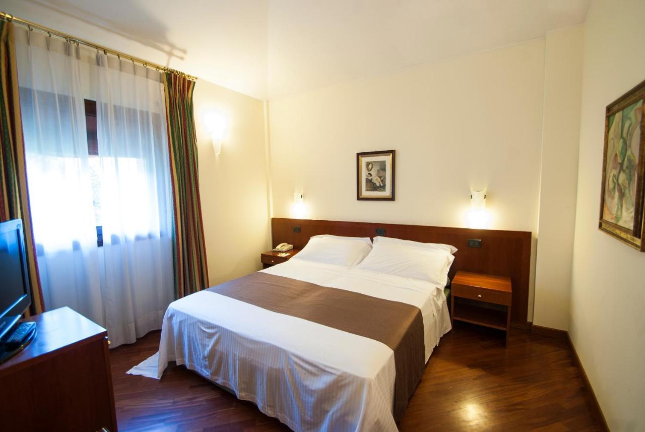 Alla Rocca Hotel Conference & Restaurant Bazzano Zewnętrze zdjęcie