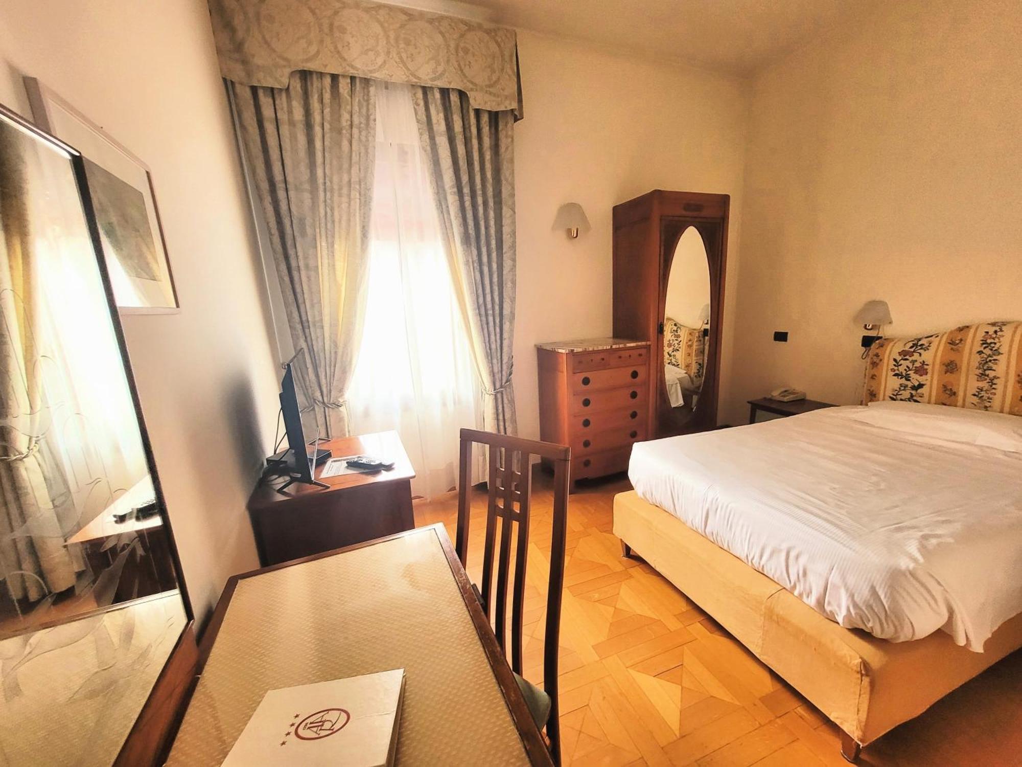 Alla Rocca Hotel Conference & Restaurant Bazzano Zewnętrze zdjęcie