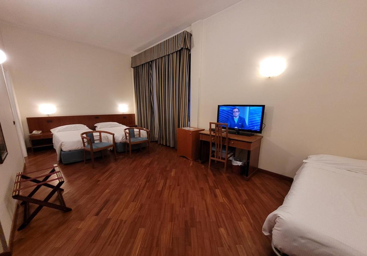 Alla Rocca Hotel Conference & Restaurant Bazzano Zewnętrze zdjęcie