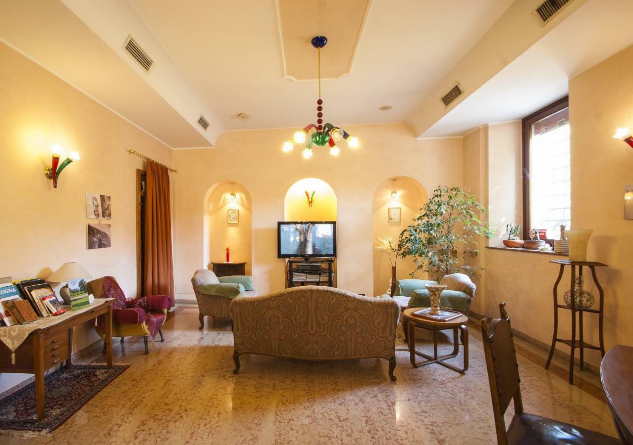 Alla Rocca Hotel Conference & Restaurant Bazzano Zewnętrze zdjęcie