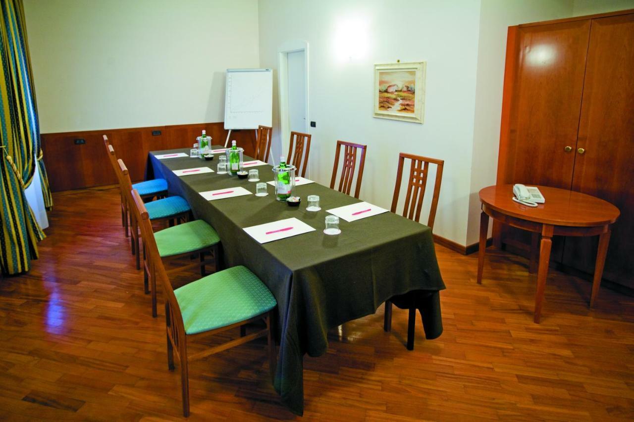 Alla Rocca Hotel Conference & Restaurant Bazzano Zewnętrze zdjęcie